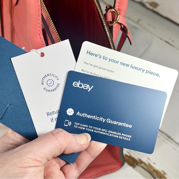 Louis Vuitton Monogram Empreinte Pont Neuf MM - Picture 8 of 13